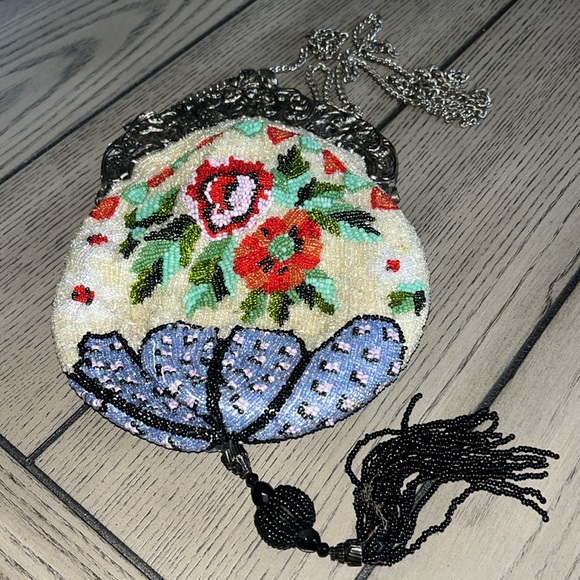 VTG Christiana 100% Silk Hand Beaded Purse Art Deco W/ Mirror & Long Chain - Picture 2 of 10